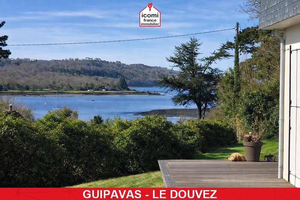 A VENDRE - PROPRIETE T7 DE 250 M² SUR 4000M² DE TERRAIN - VUE MER - TERRAIN ARBORE - SUITE EN RDJ - CALME ET QUIETUDE - RARE